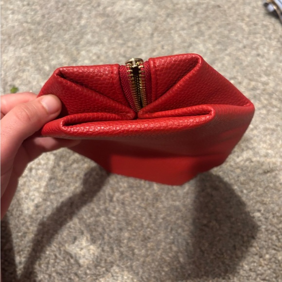 Tory Burch Red Pebbled Leather Logo Clutch Handbag - Picture 7 of 7